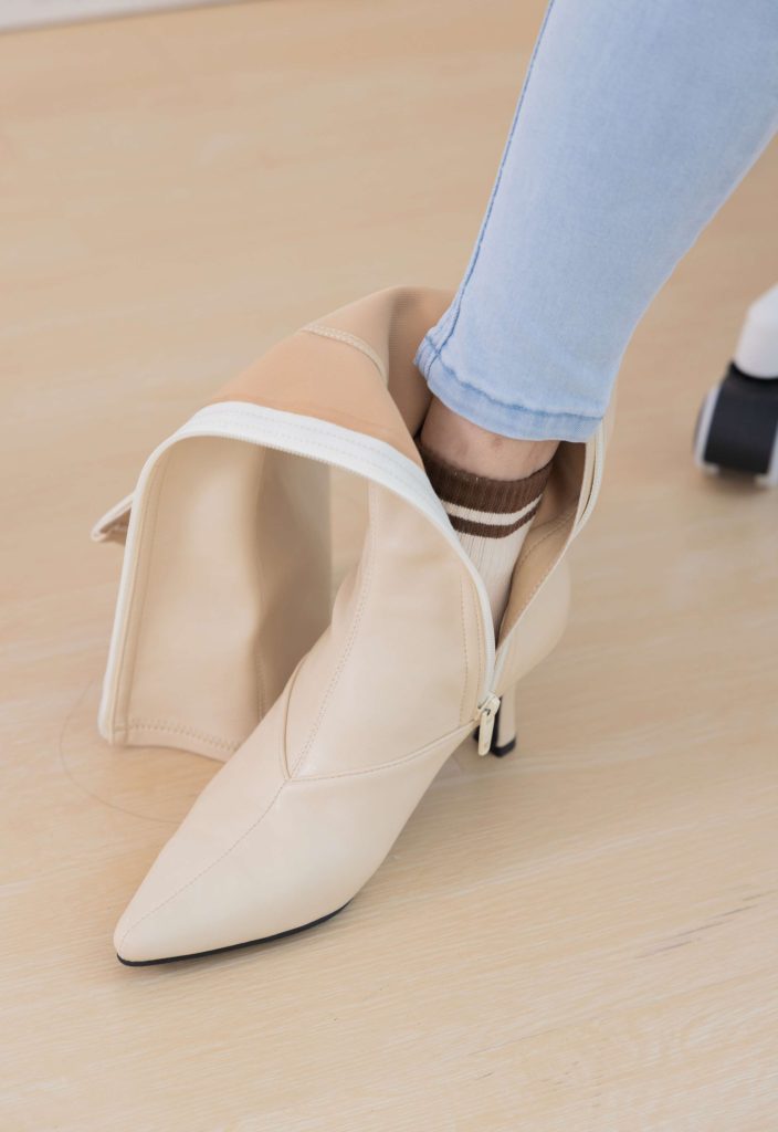 玉足网:高跟美腿玉足的视觉盛宴插图18 玉足网:高跟美腿玉足的视觉盛宴插图18