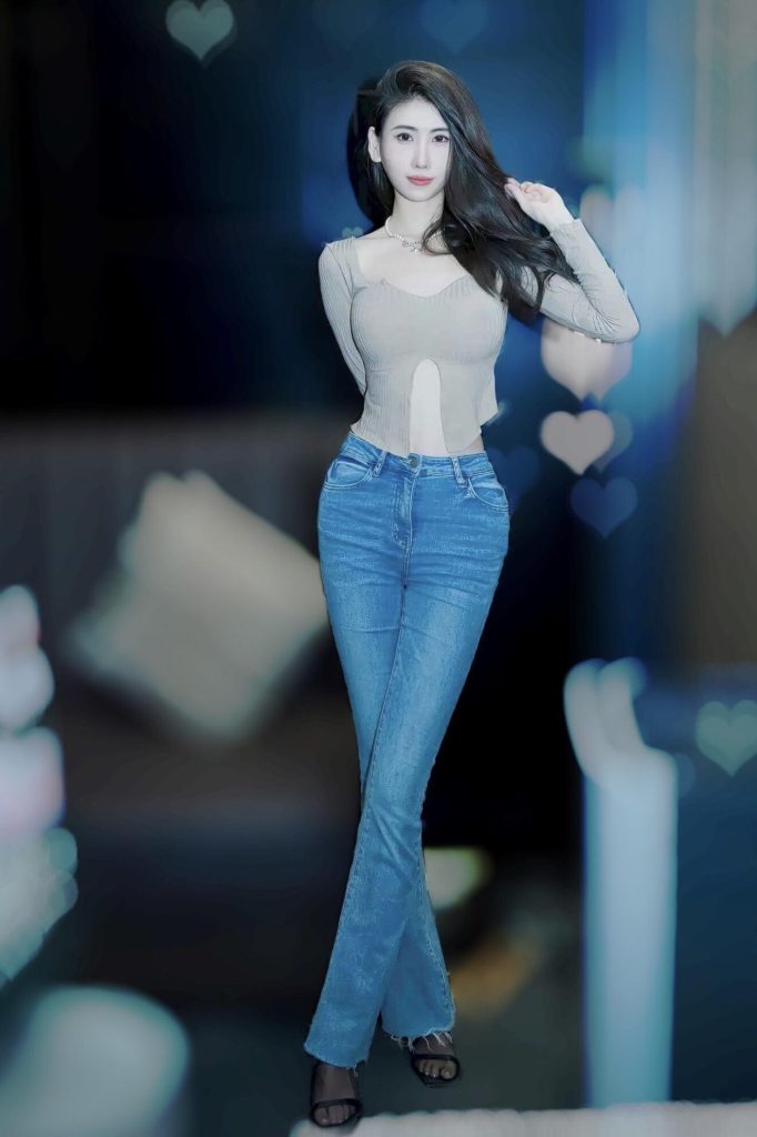 秀人模特章芃芃:在时尚舞台绽放光彩插图1 秀人模特章芃芃:在时尚舞台绽放光彩插图1